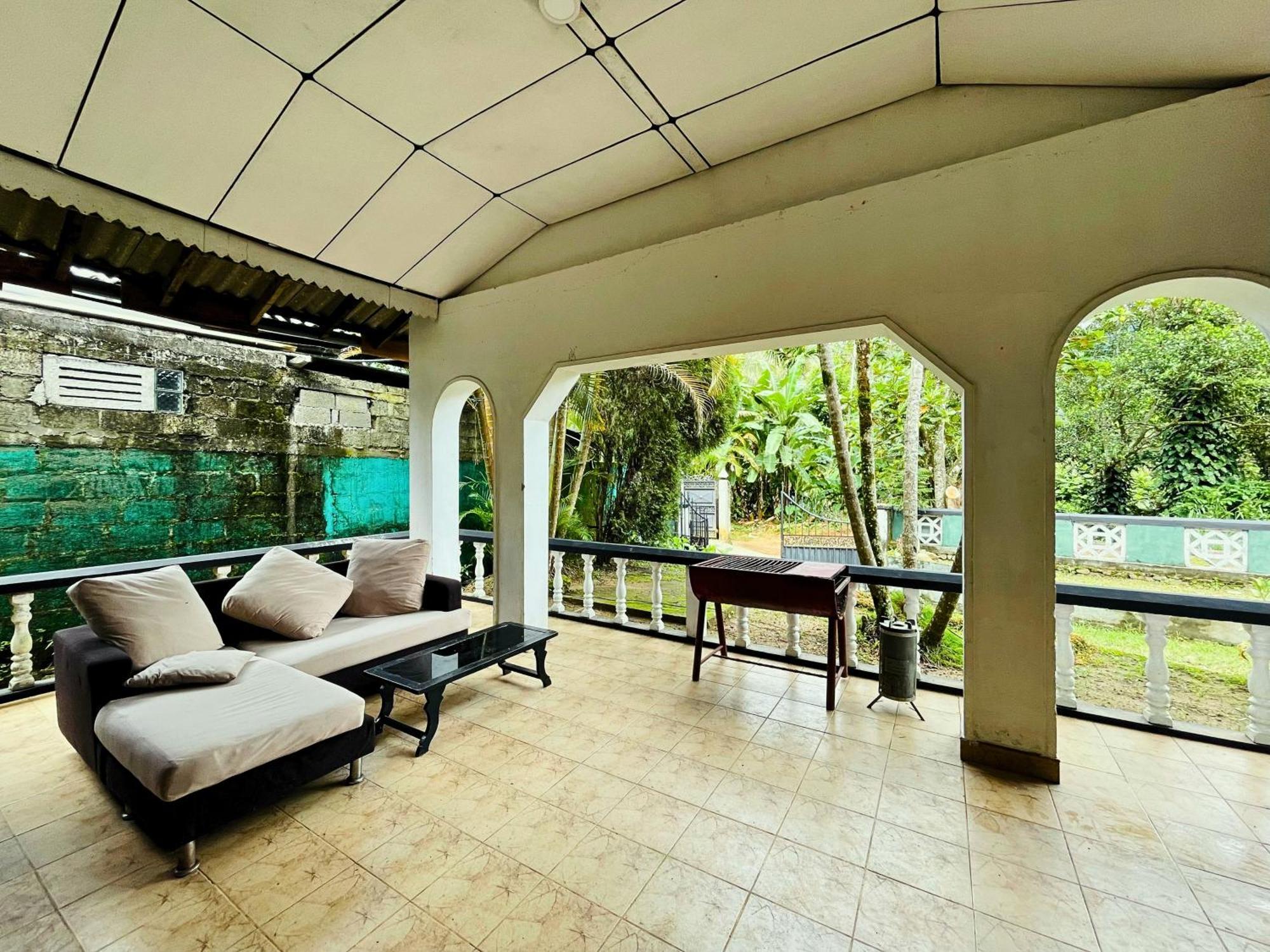 Dr House Ella - Hostel & Cafe Luaran gambar