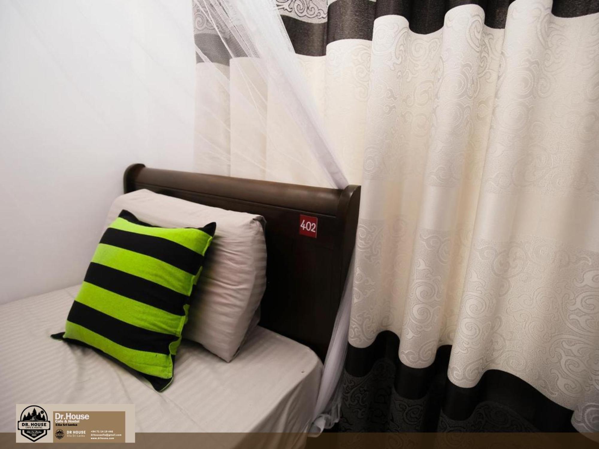 Dr House Ella - Hostel & Cafe Luaran gambar