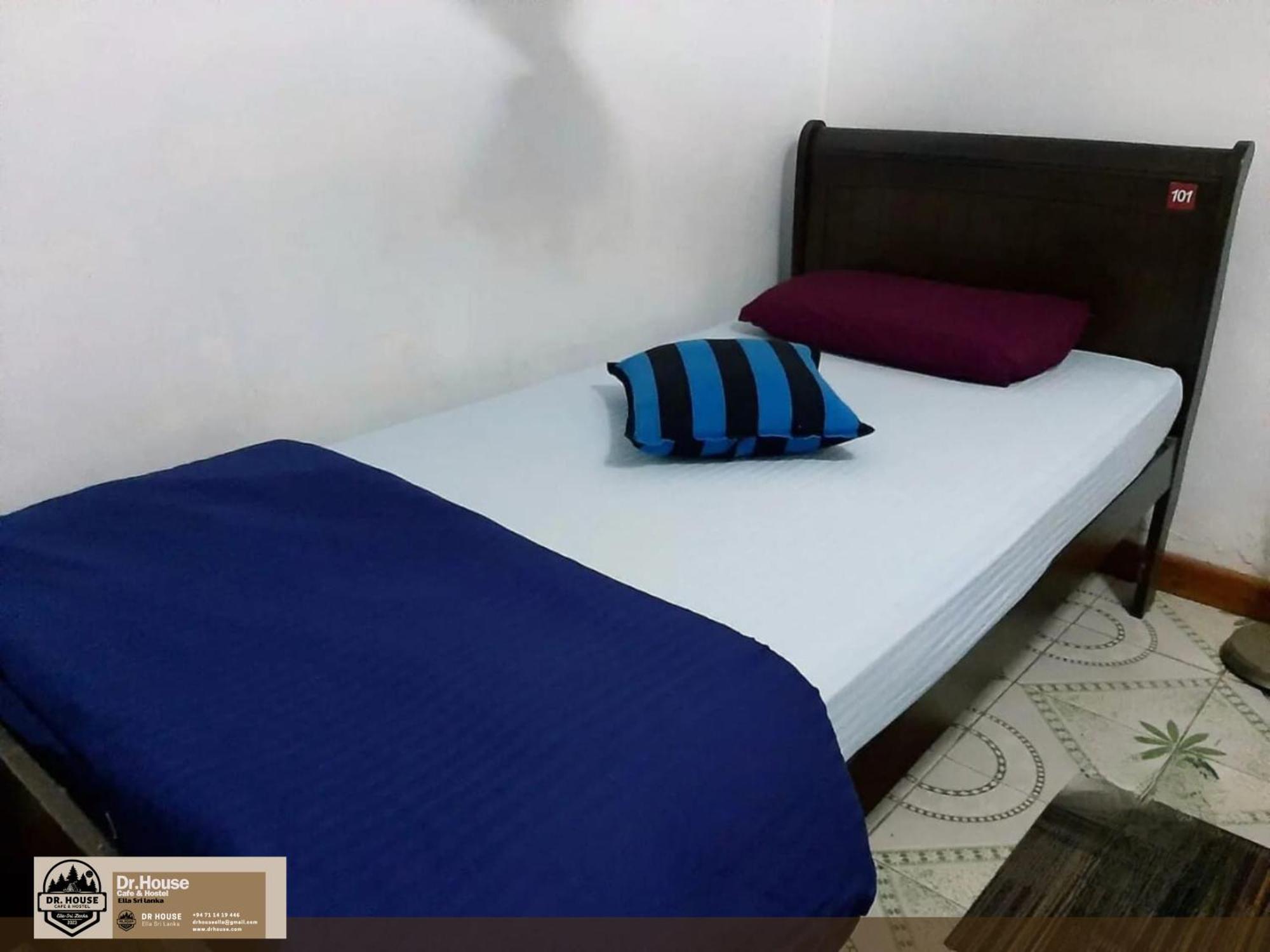 Dr House Ella - Hostel & Cafe Luaran gambar