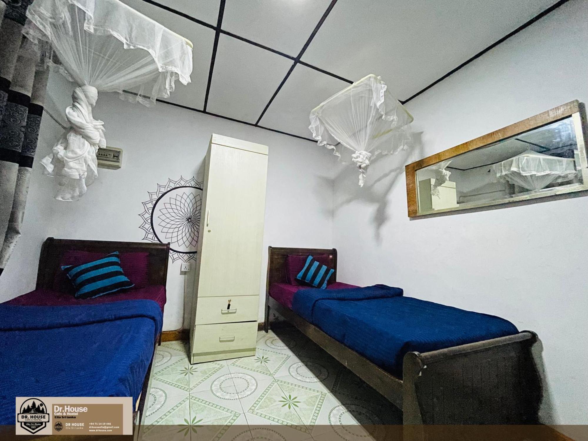 Dr House Ella - Hostel & Cafe Luaran gambar
